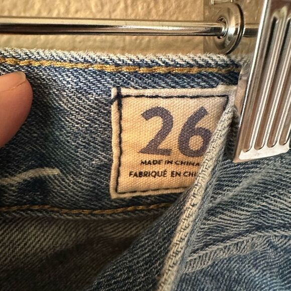 We The Free Women’s High Rise Distressed Destroyed Mom Jeans Size 26 - Picture 3 of 5